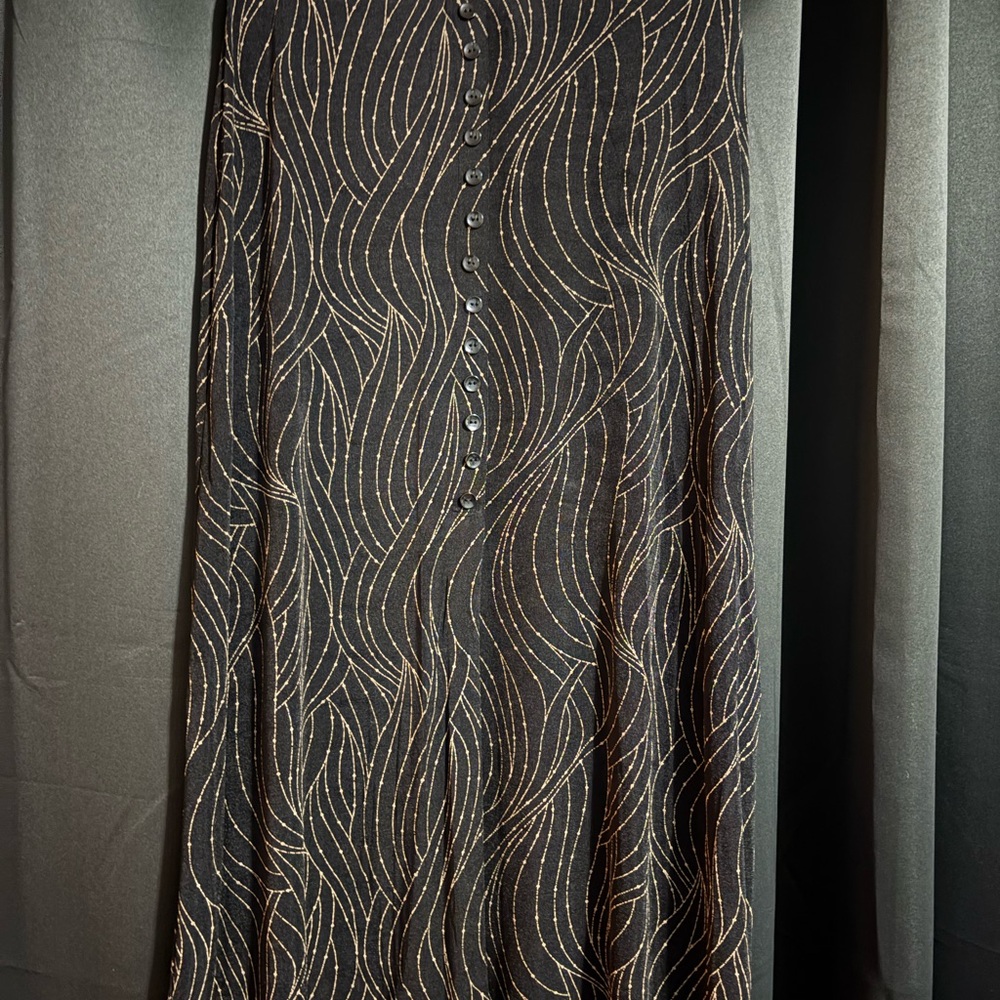 Chic Black and Gold Maxi Skirt